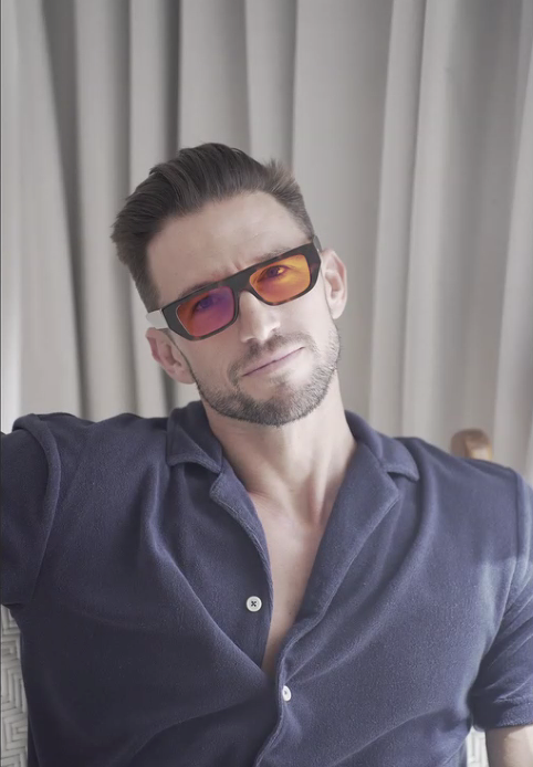 Retro-inspired blue light blocking glasses